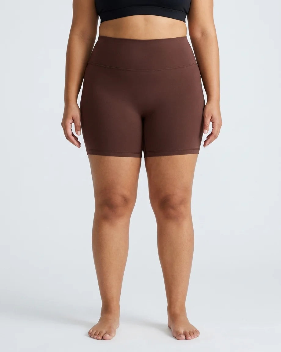 Curvana no seam biker shorts plus size chocolate brown front view